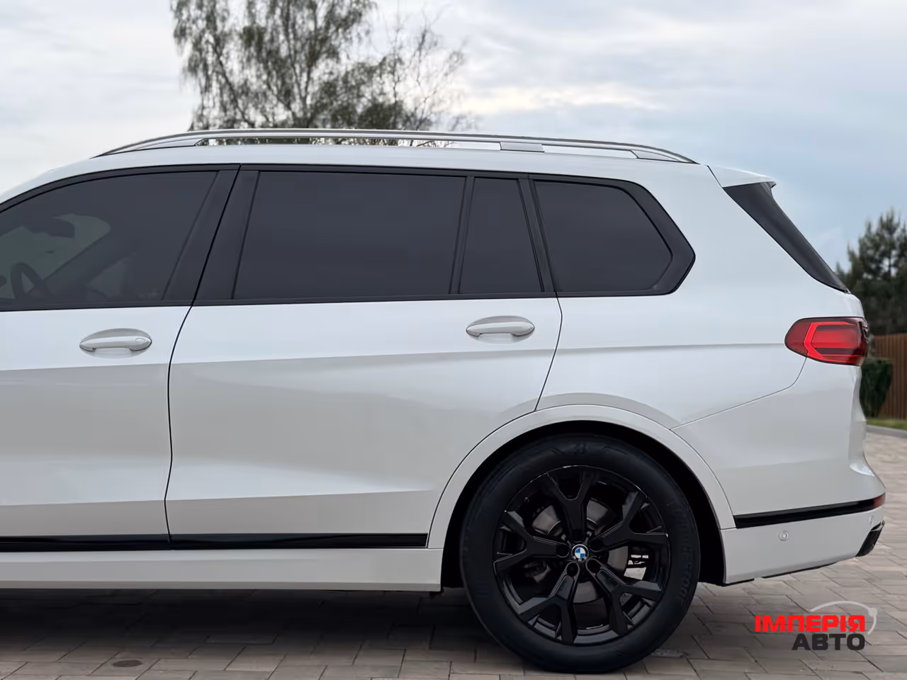 BMW X7 - фото 12