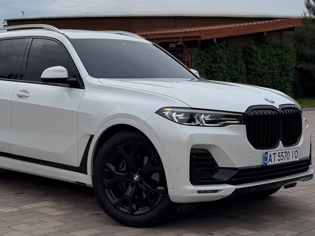 BMW X7 - фото 3