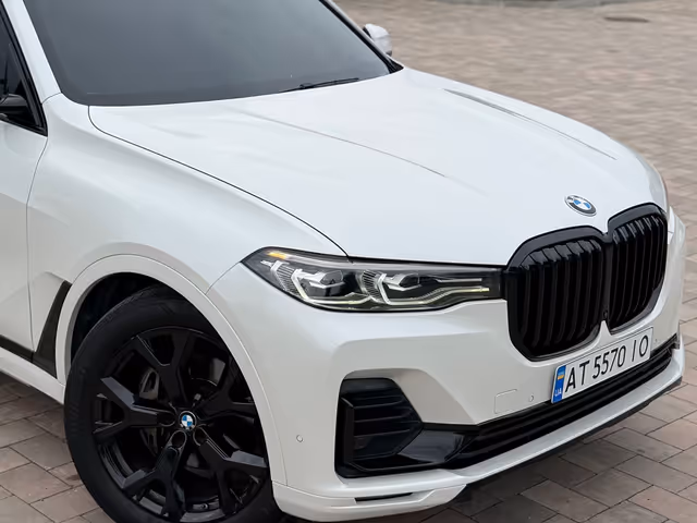 BMW X7 - фото 4