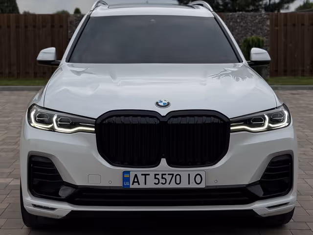 BMW X7 - фото 5
