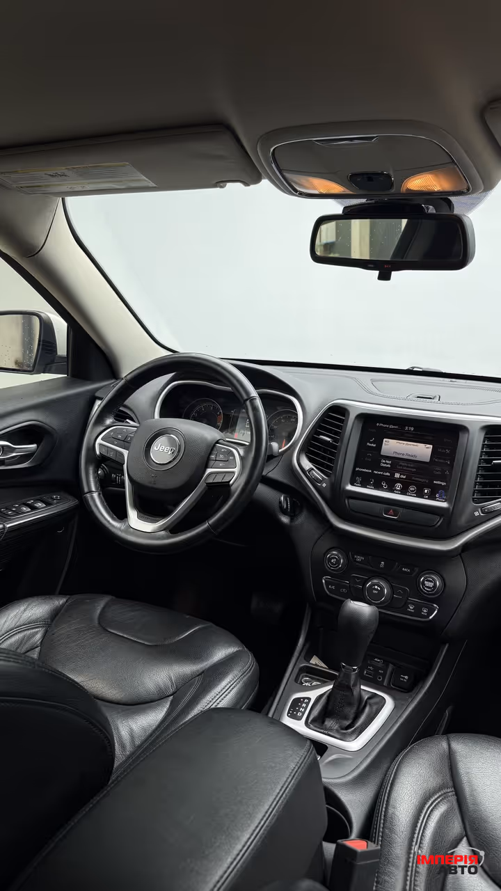 Jeep Cherokee - фото 5