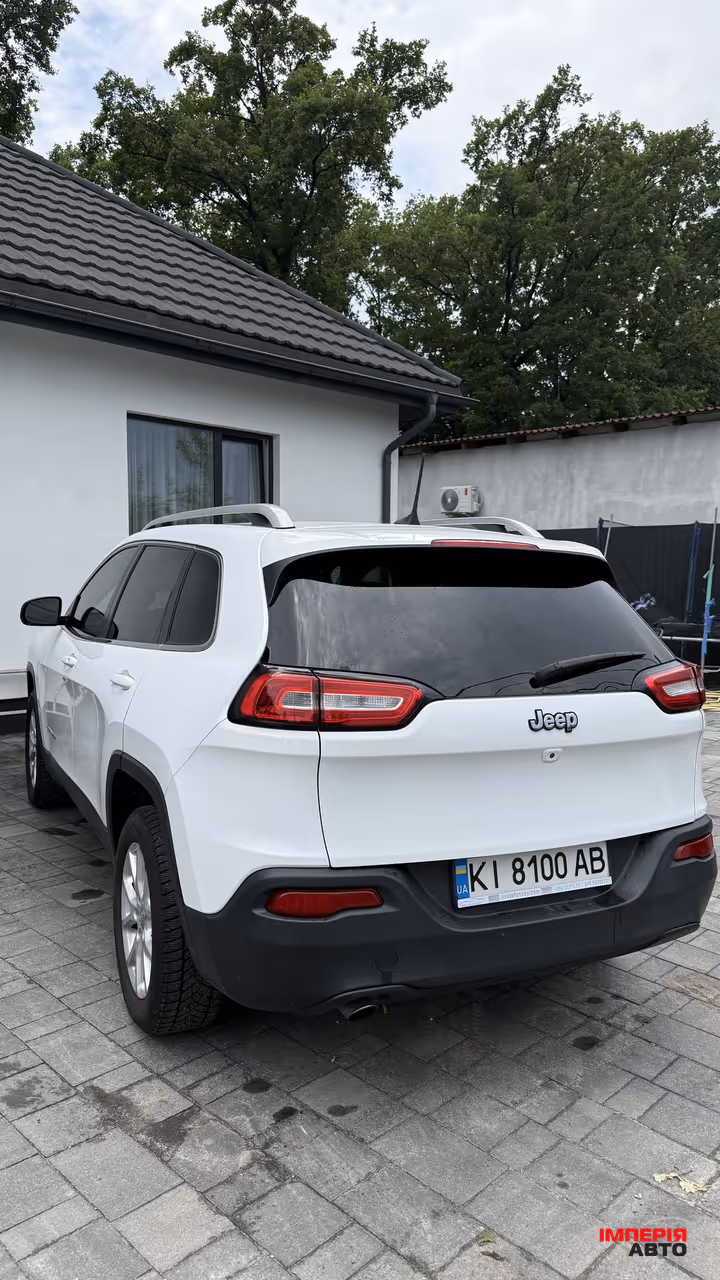 Jeep Cherokee - фото 2