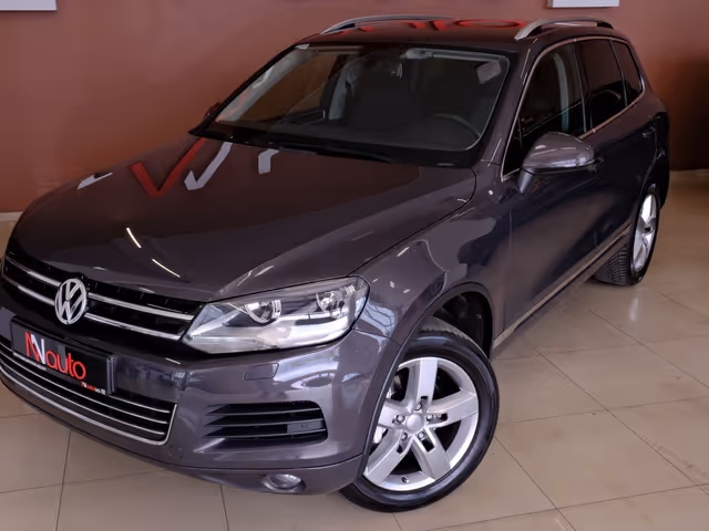 Volkswagen Touareg - фото 2
