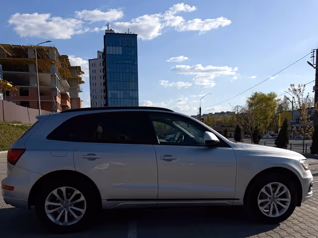 Audi Q5 - фото 4