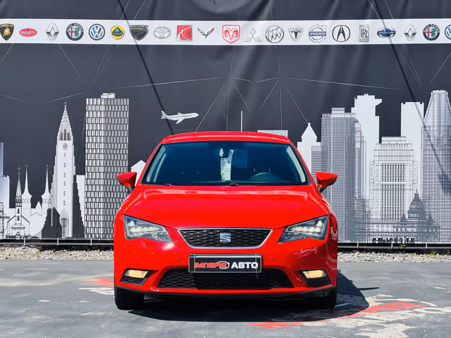 SEAT Leon - фото 1