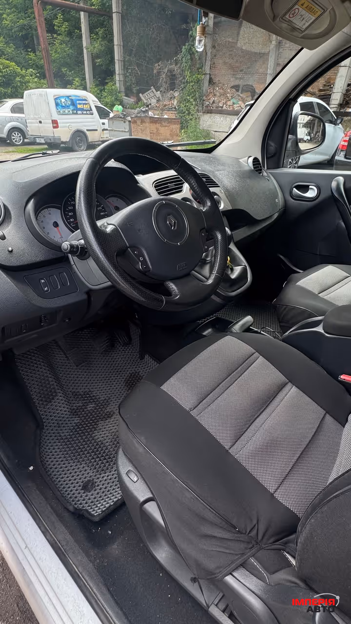 Renault Kangoo - фото 14