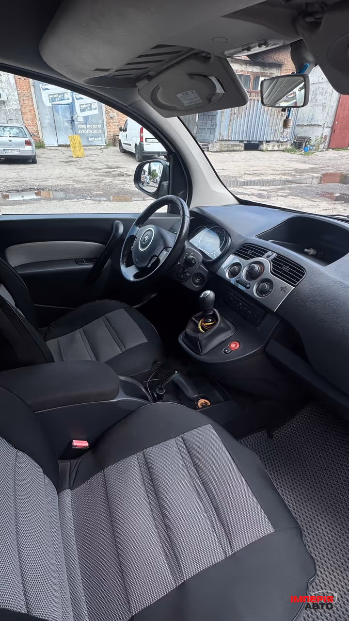 Renault Kangoo - фото 9