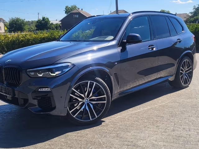 BMW X5 - фото 3
