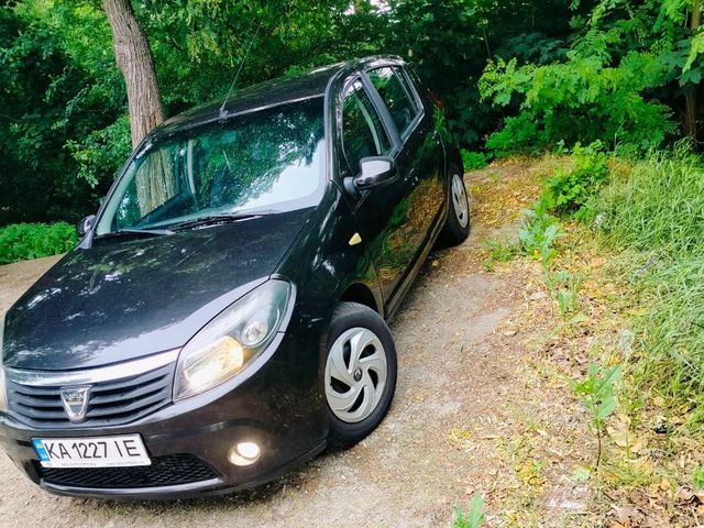 Dacia Sandero - зображення 1