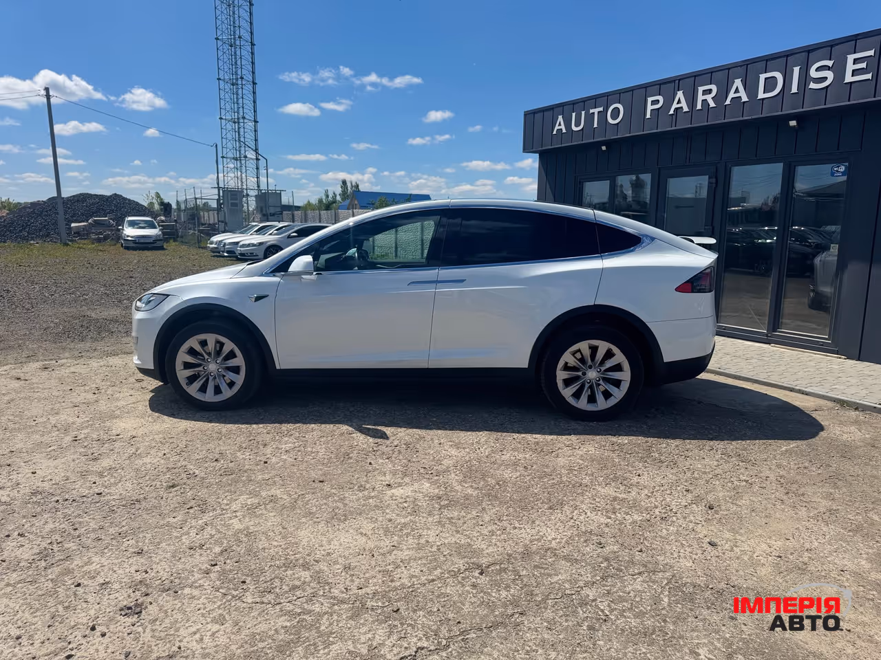 Tesla Model X - фото 3