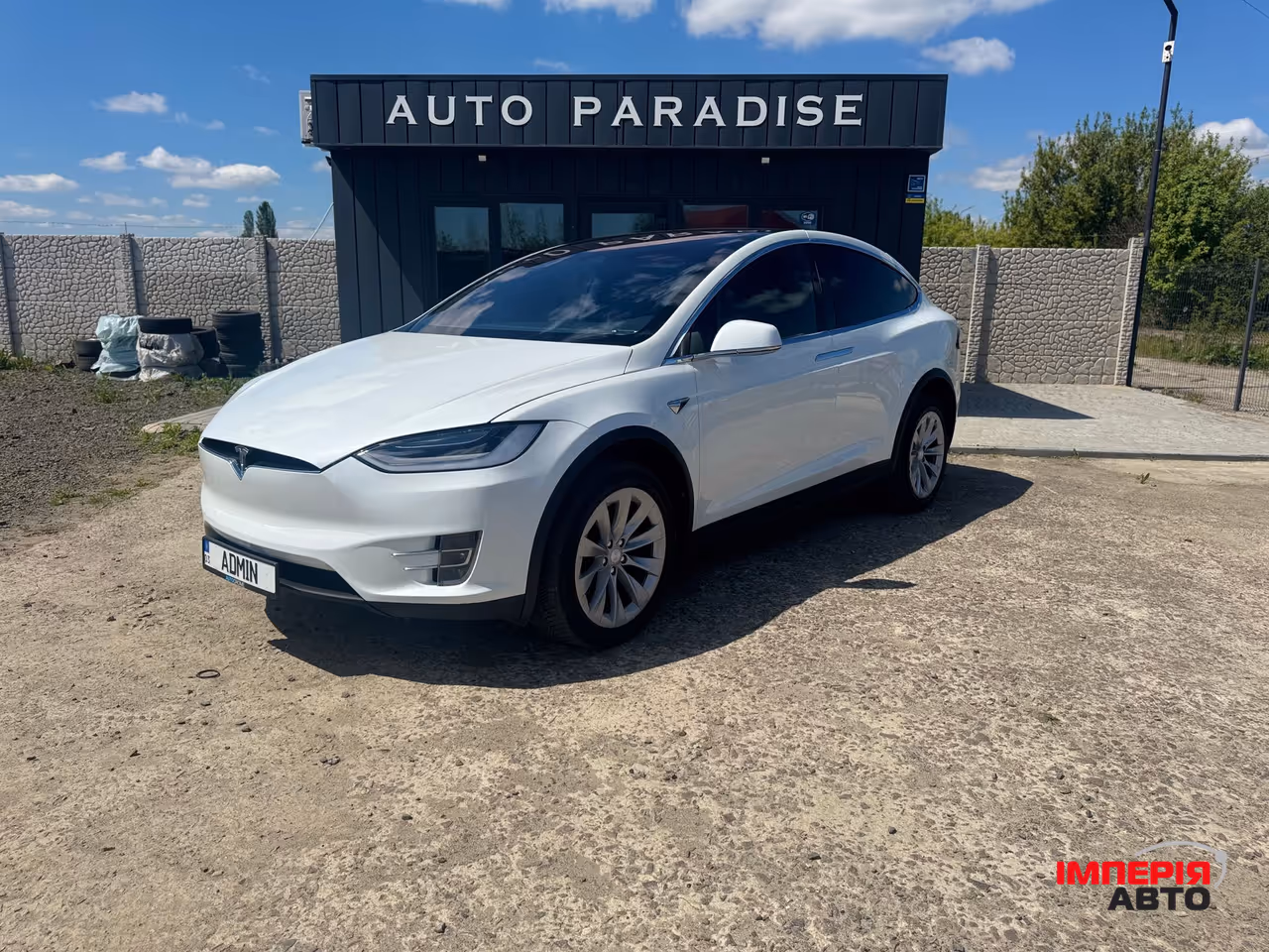 Tesla Model X - фото 2