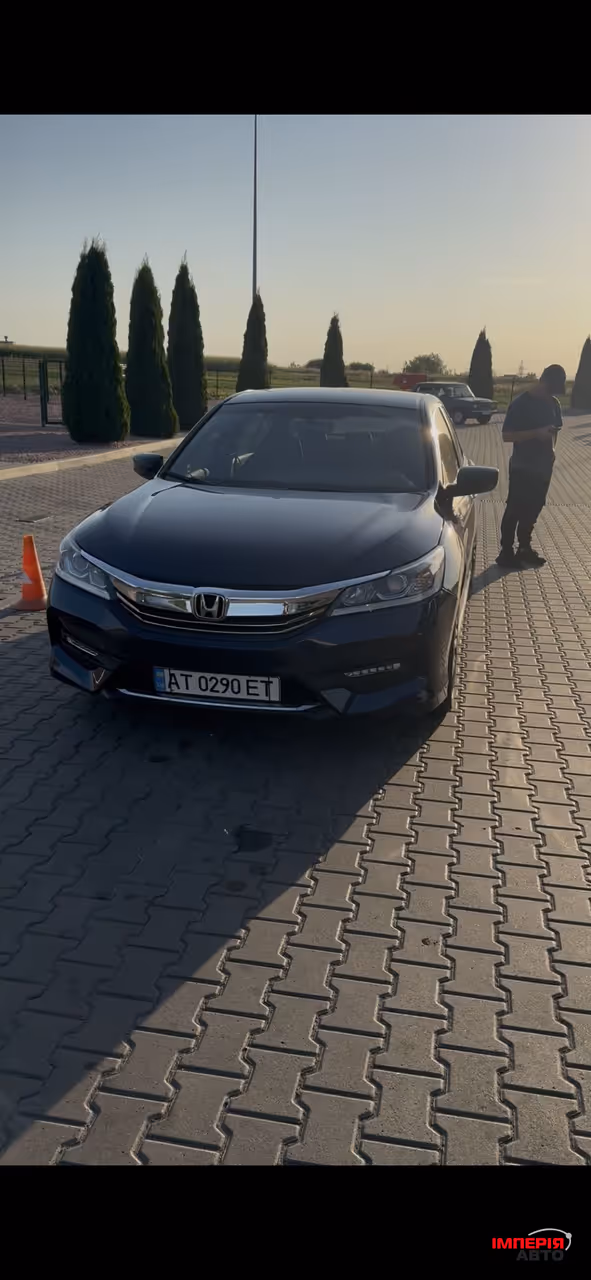 Honda Accord - фото 1