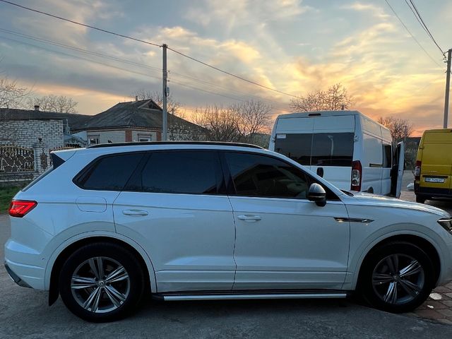 Volkswagen Touareg 2019, Первомайськ, $41 000 - зображення 5