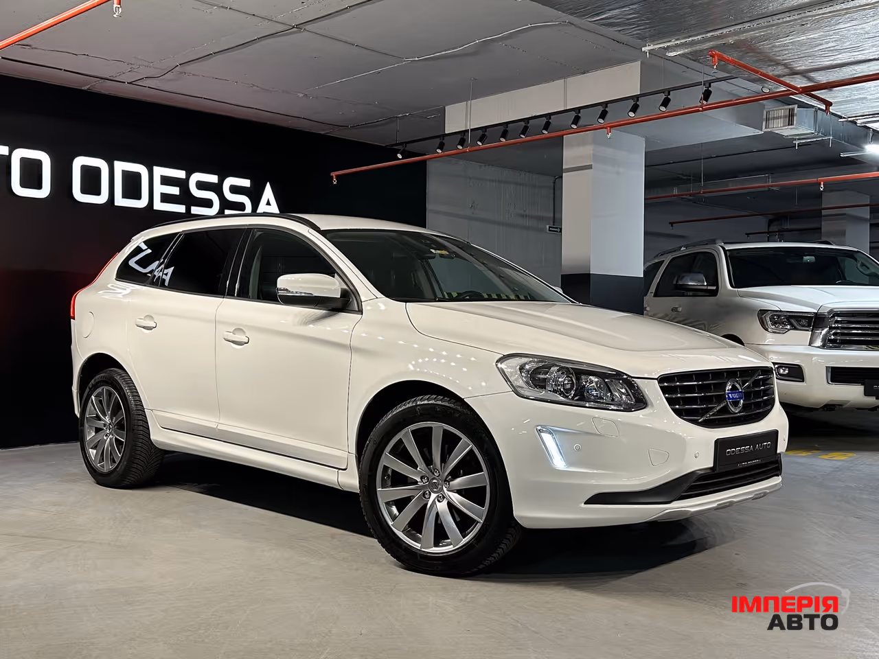 Volvo XC60 - фото 3