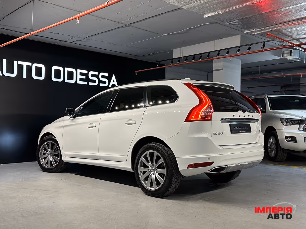 Volvo XC60 - фото 7
