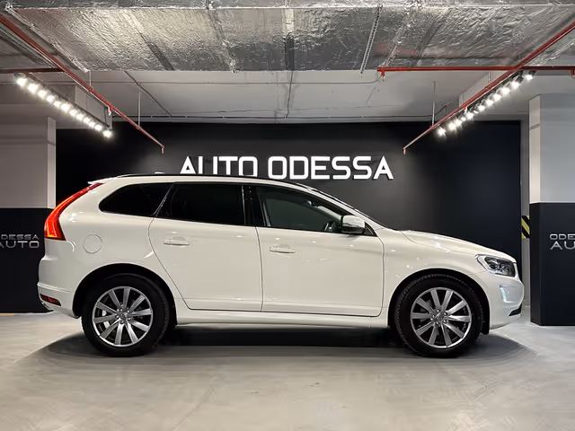 Volvo XC60 - фото 5