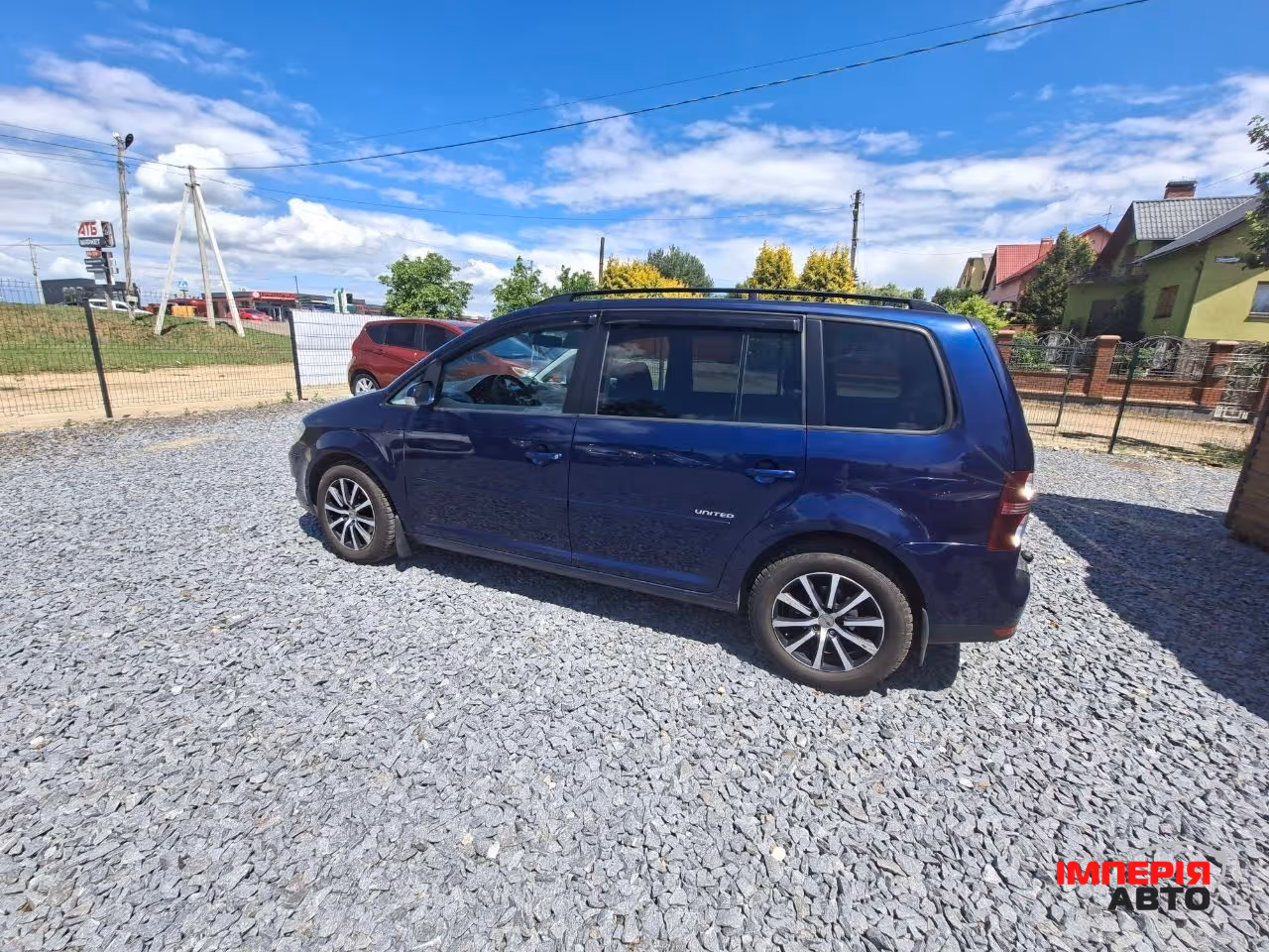 Volkswagen Touran - фото 16