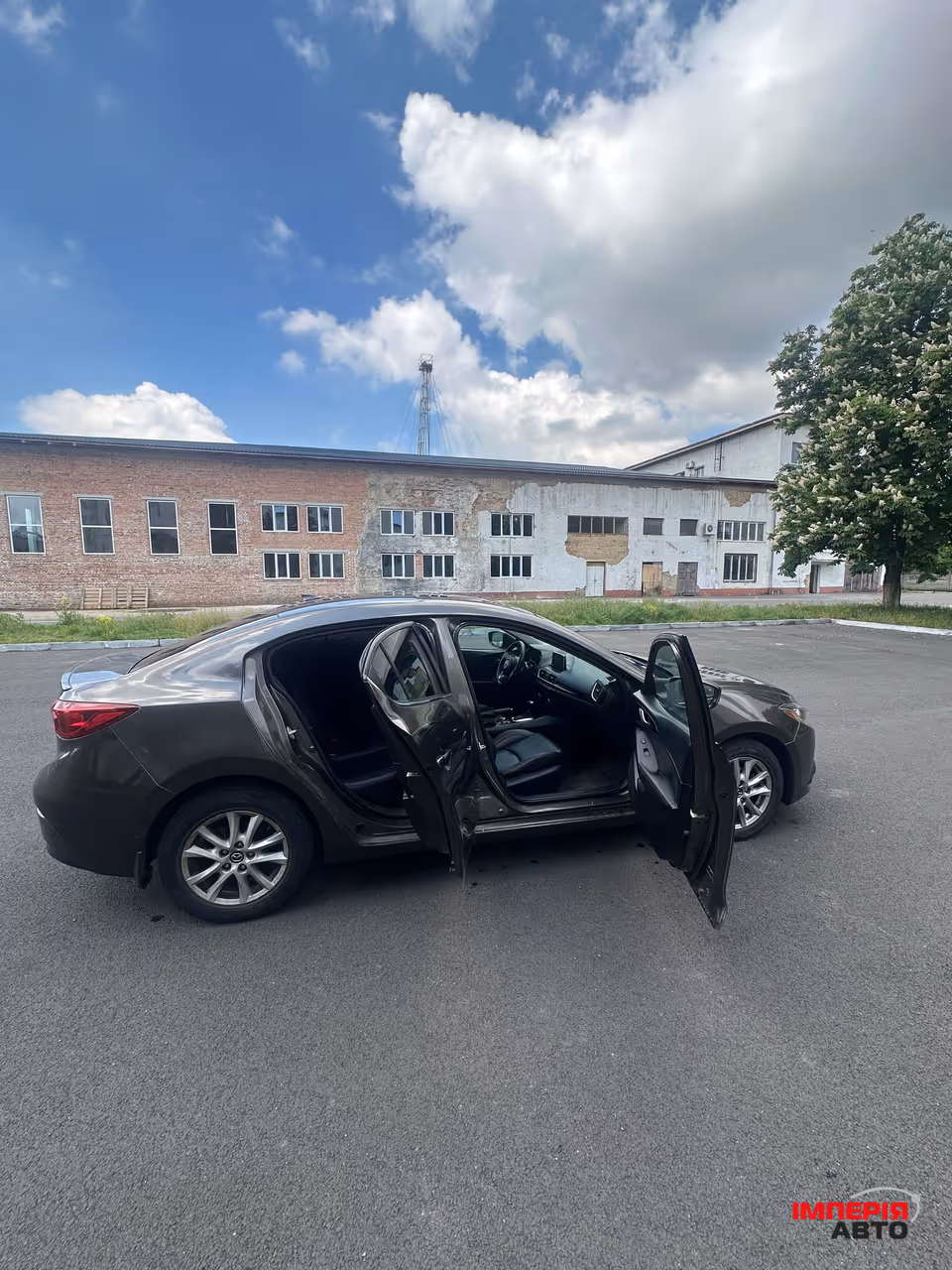 Mazda 3 - фото 5