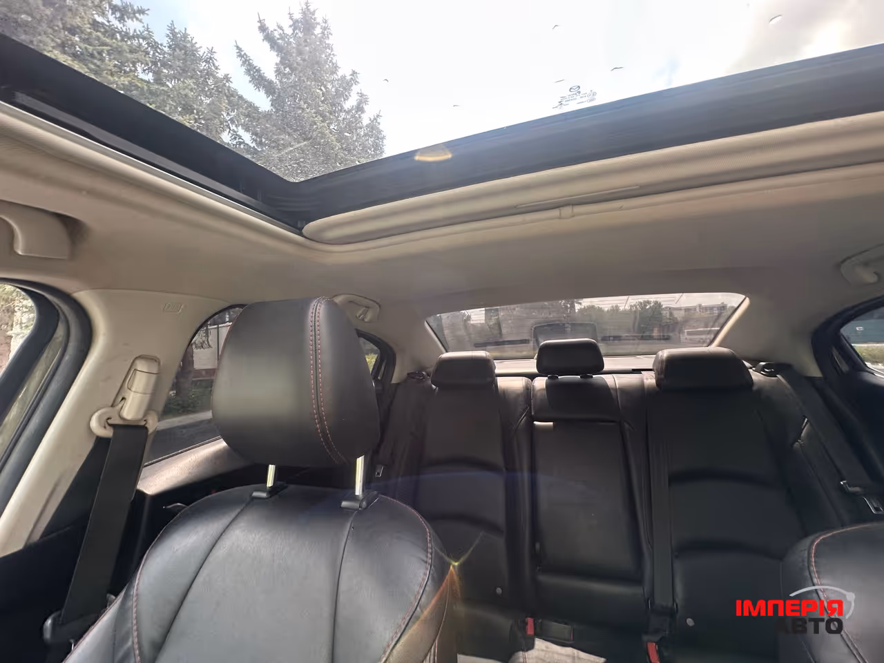 Mazda 3 - фото 10
