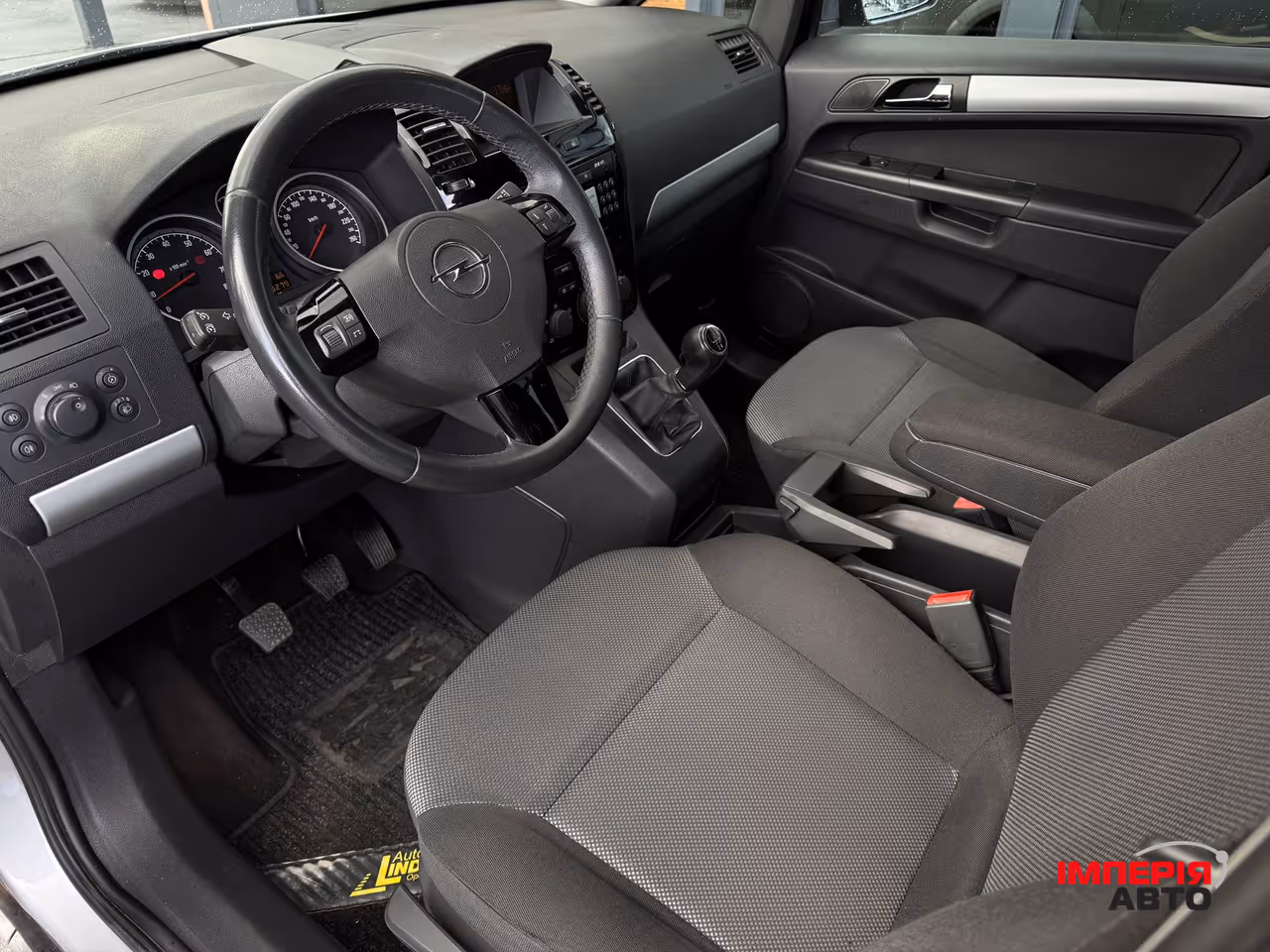 Opel Zafira - фото 47