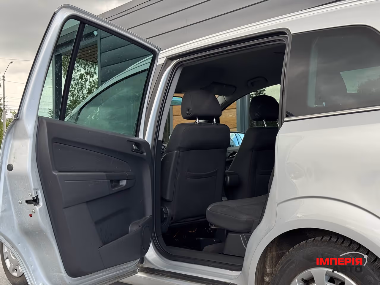 Opel Zafira - фото 28