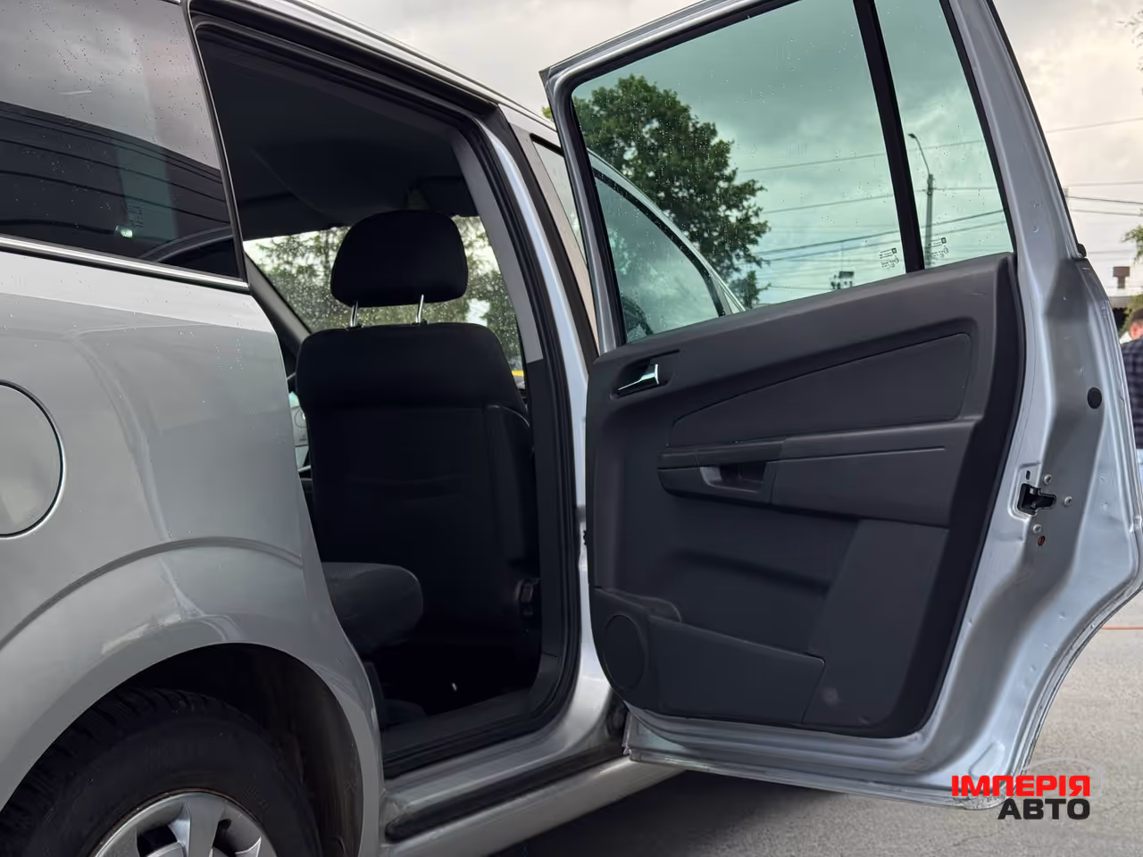 Opel Zafira - фото 33