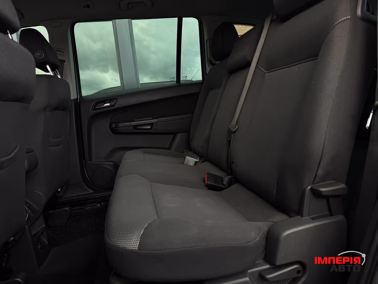 Opel Zafira - фото 32