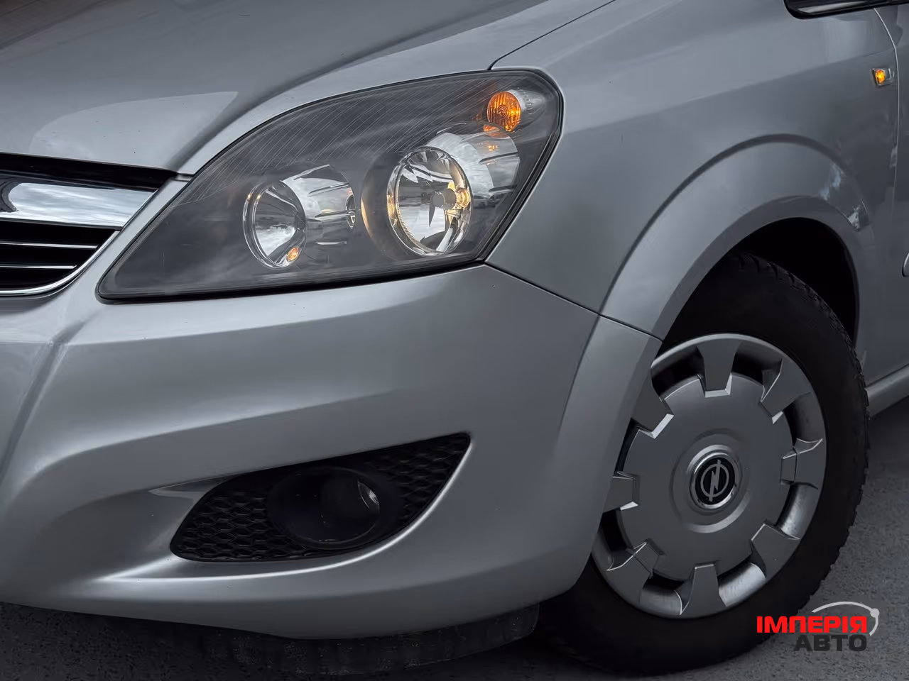 Opel Zafira - фото 2