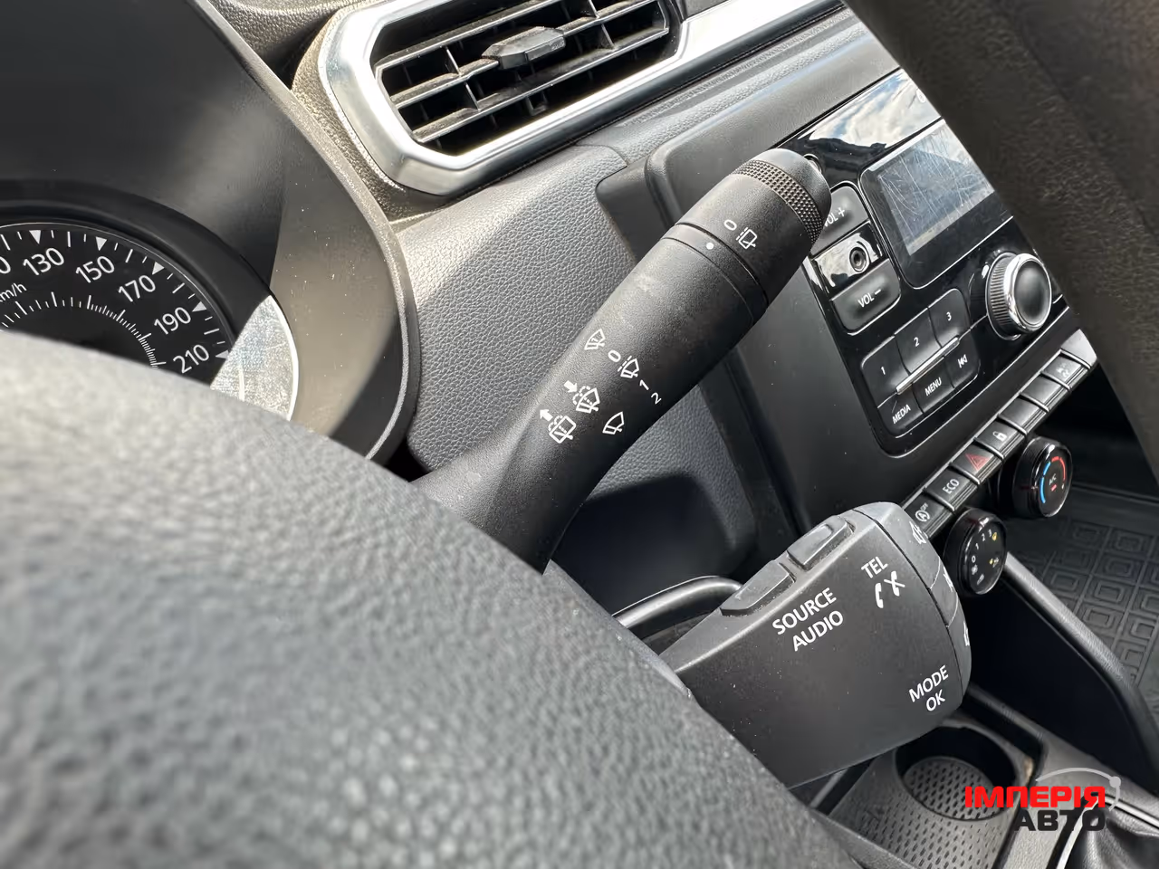 Renault Duster - фото 18