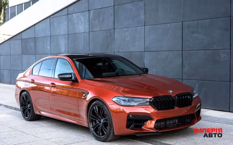 BMW M5 - фото 1