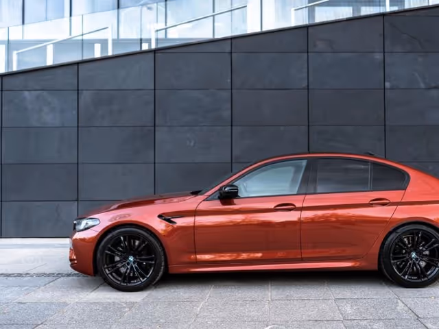 BMW M5 - фото 4