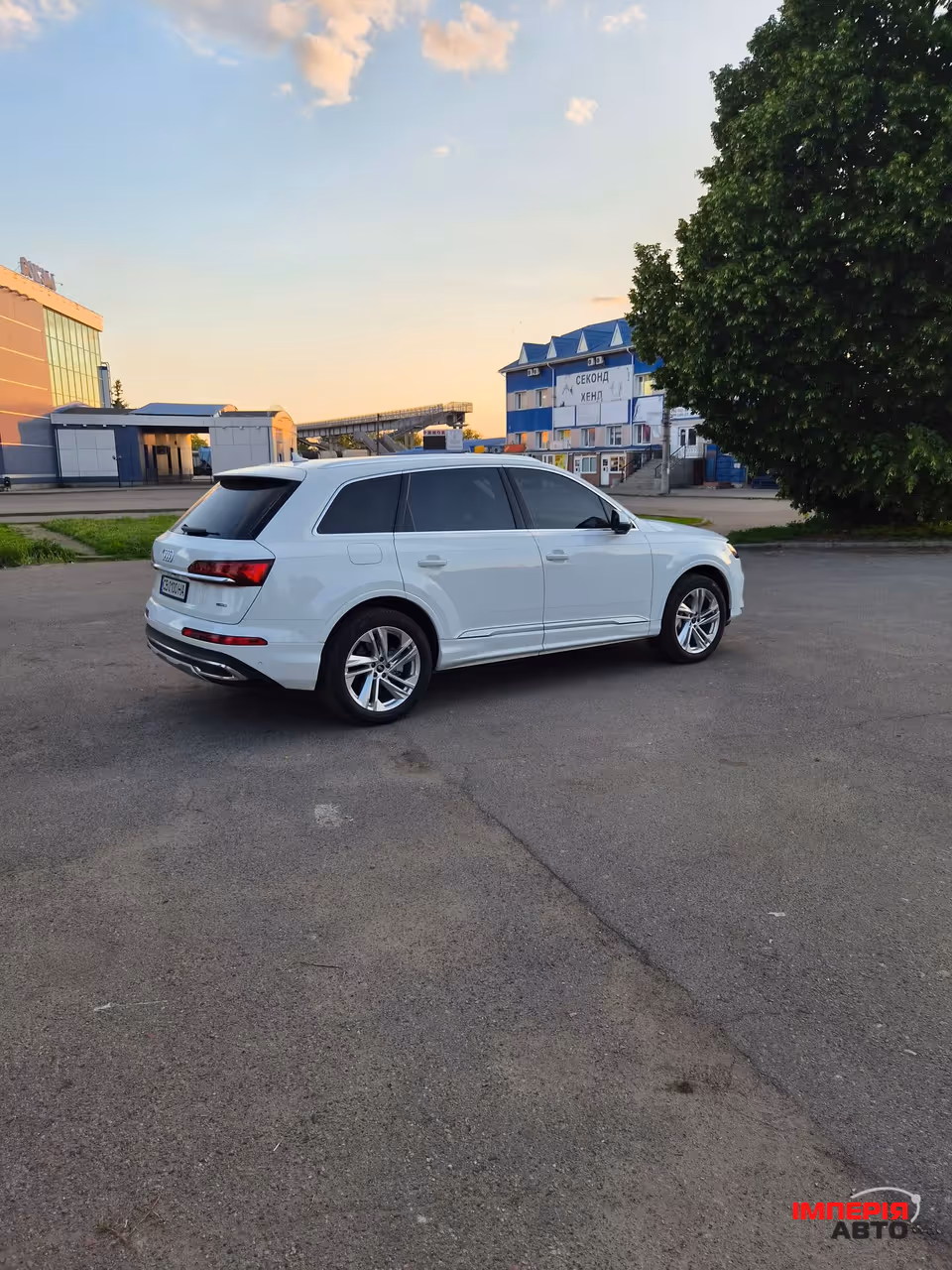 Audi Q7 - фото 10
