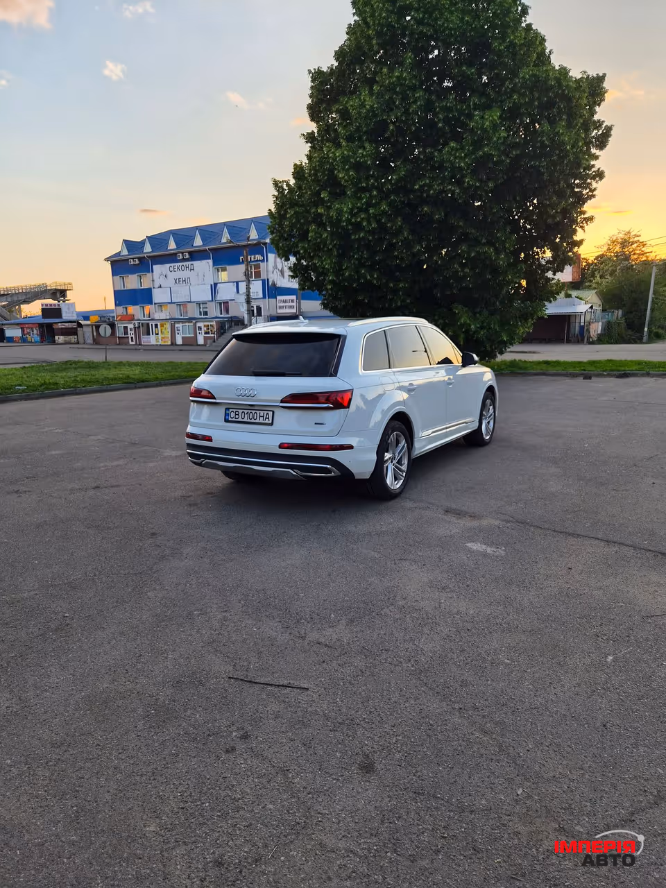 Audi Q7 - фото 9