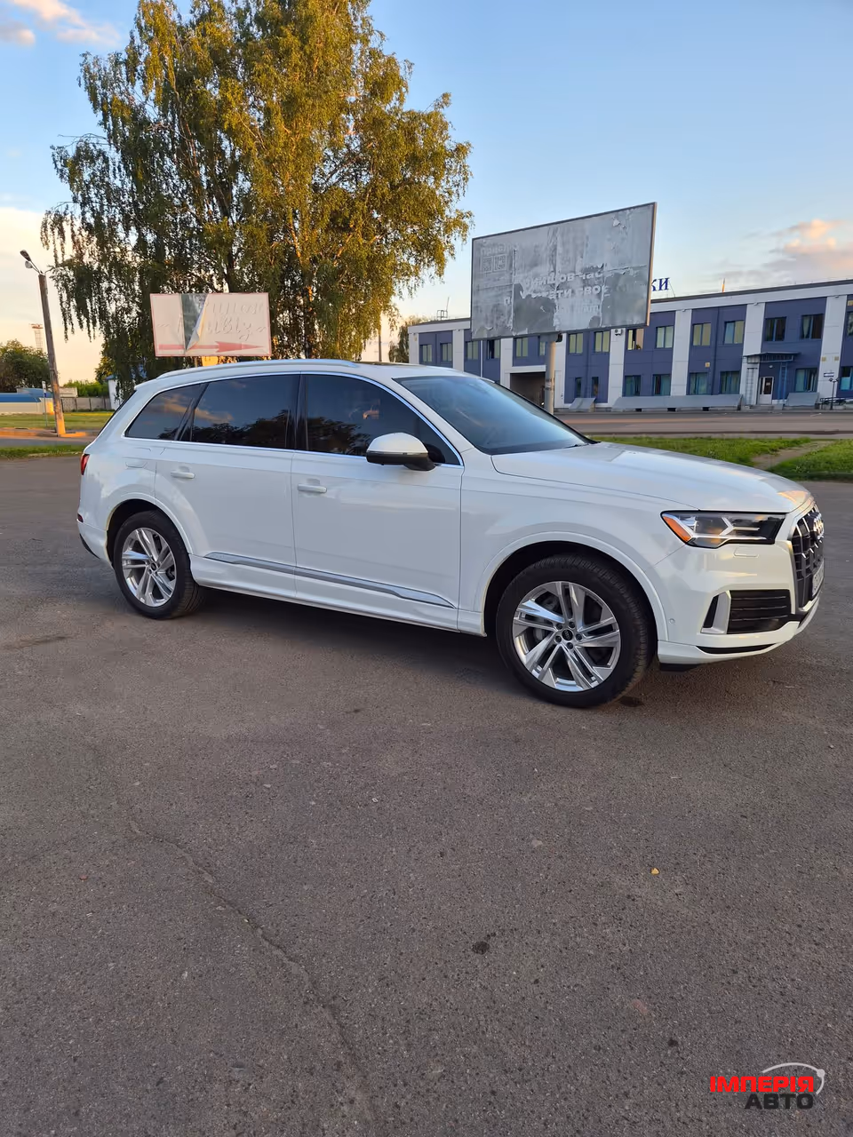Audi Q7 - фото 44