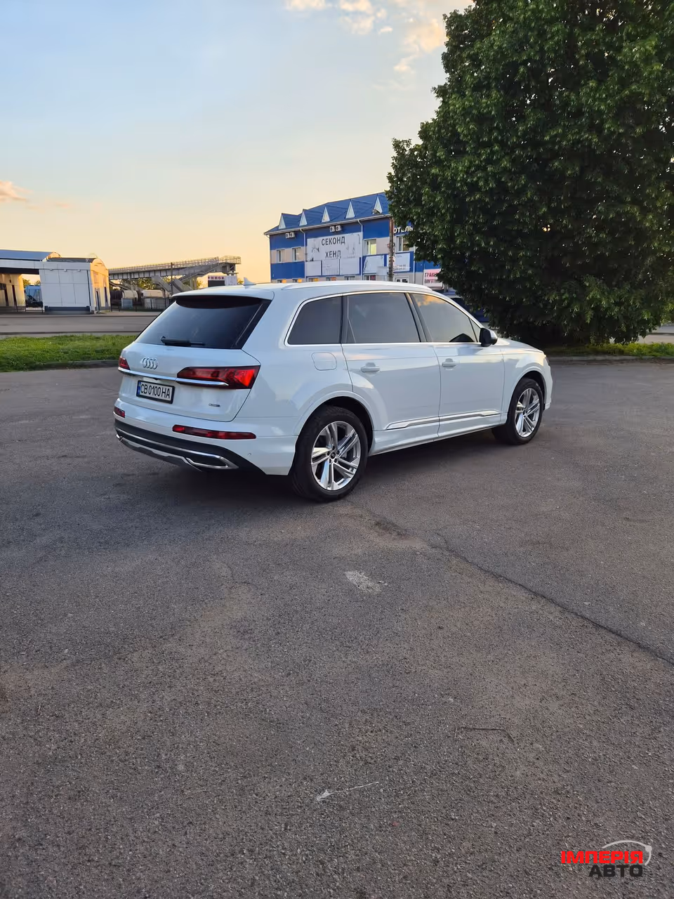 Audi Q7 - фото 42