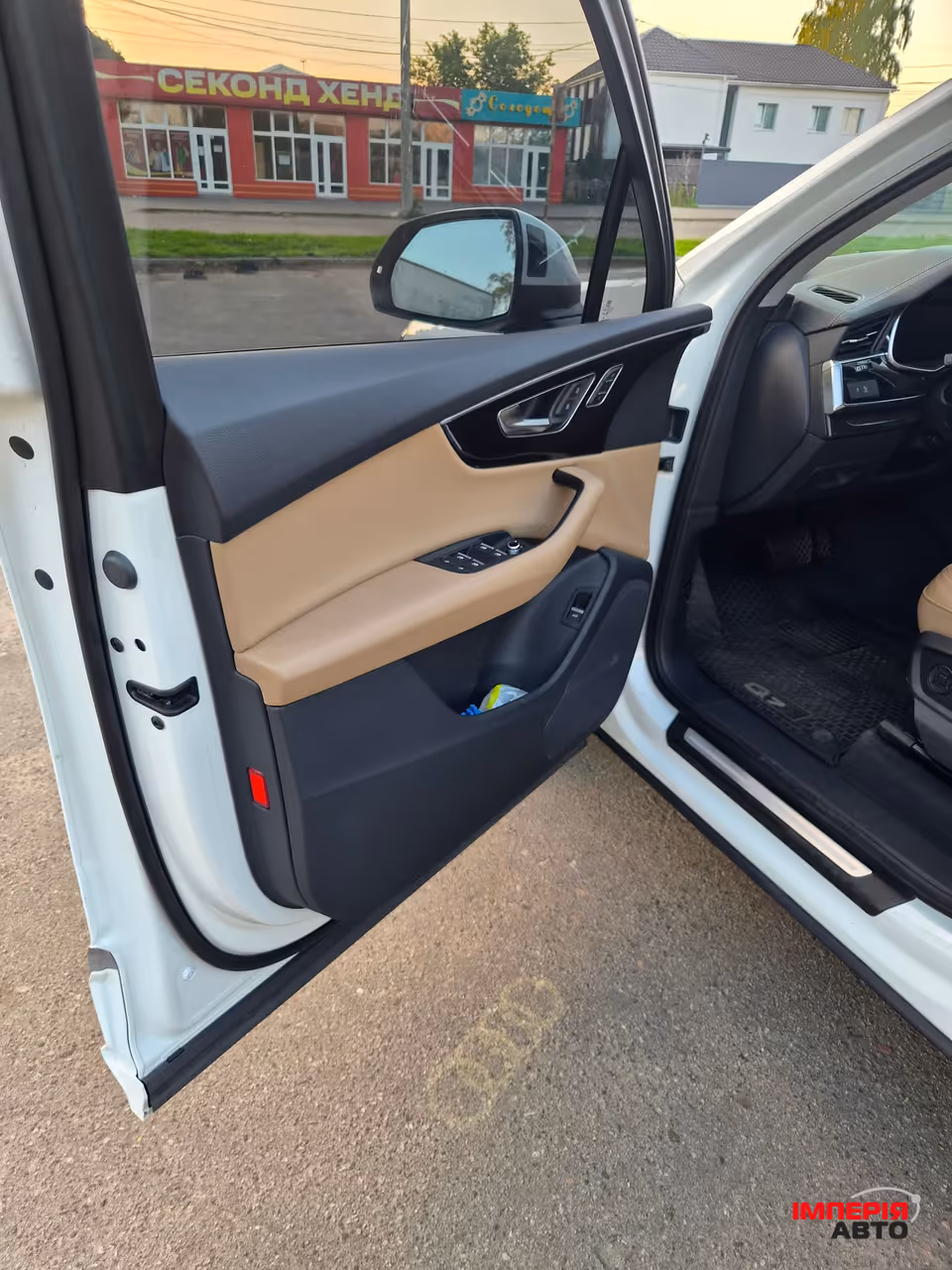 Audi Q7 - фото 26