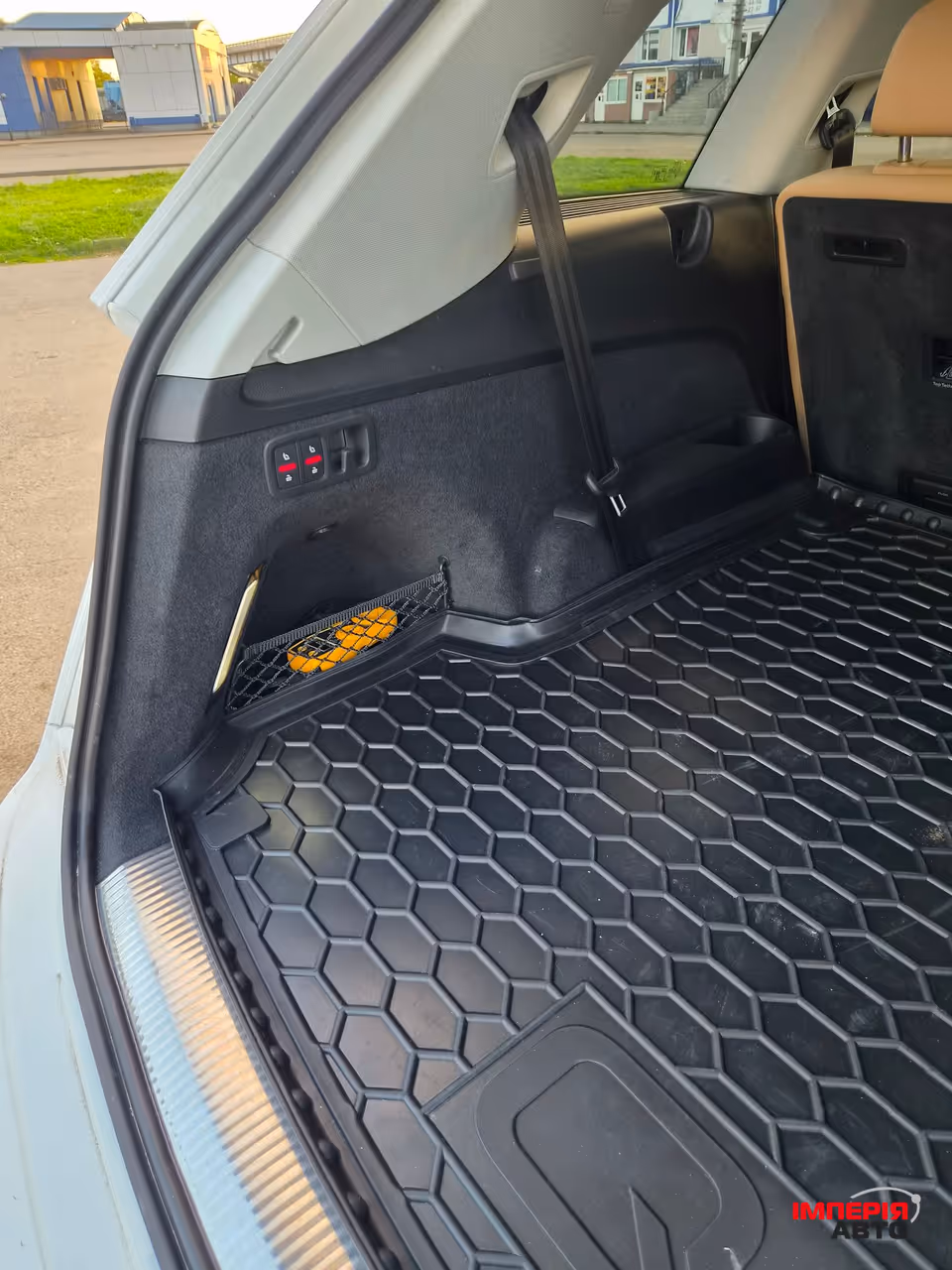 Audi Q7 - фото 23