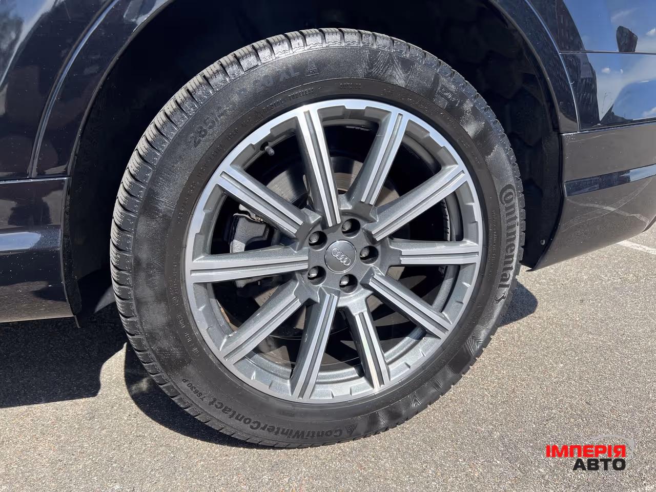 Audi Q7 - фото 16
