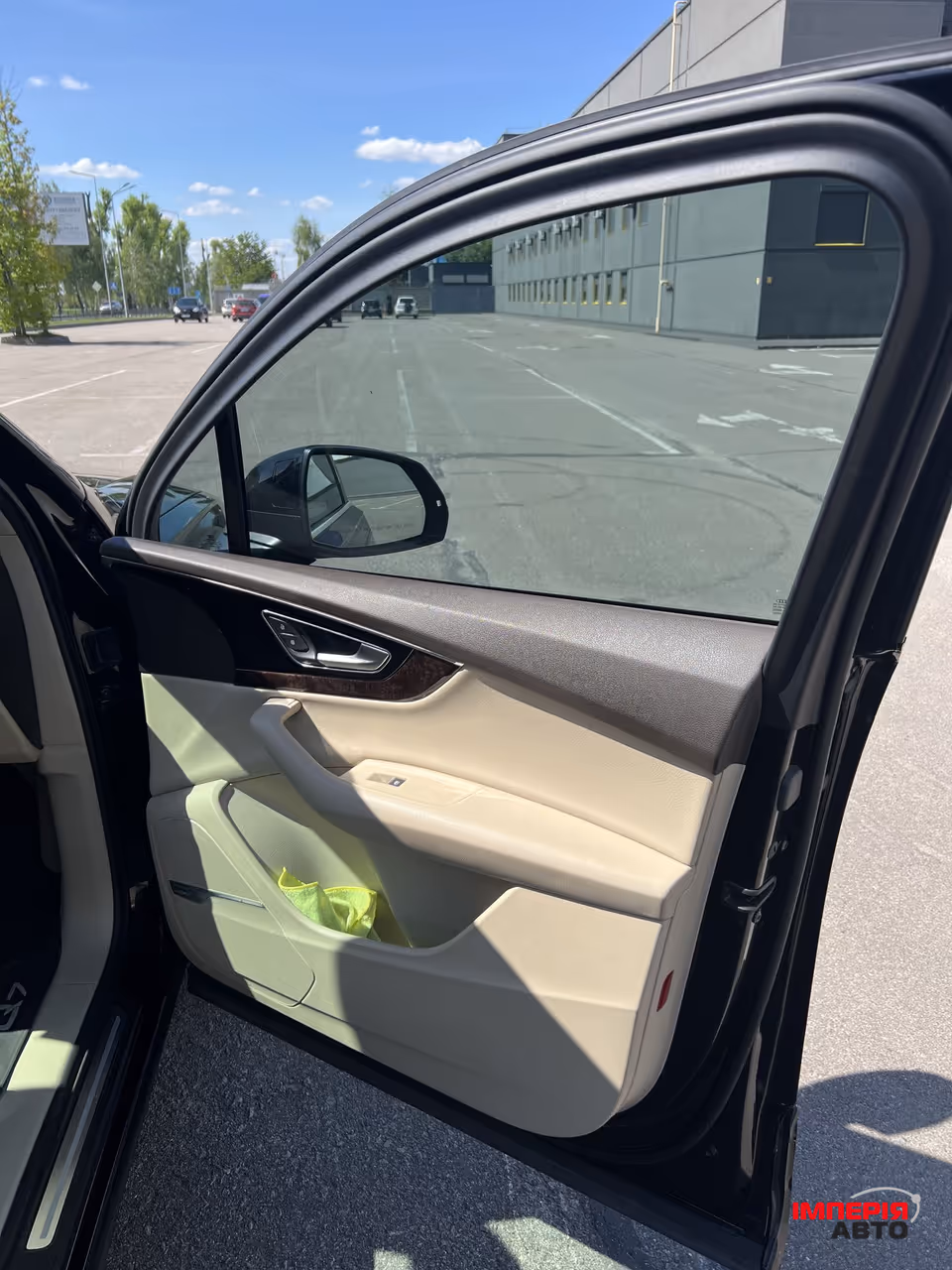 Audi Q7 - фото 31