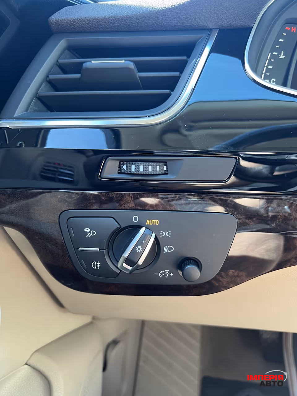 Audi Q7 - фото 42