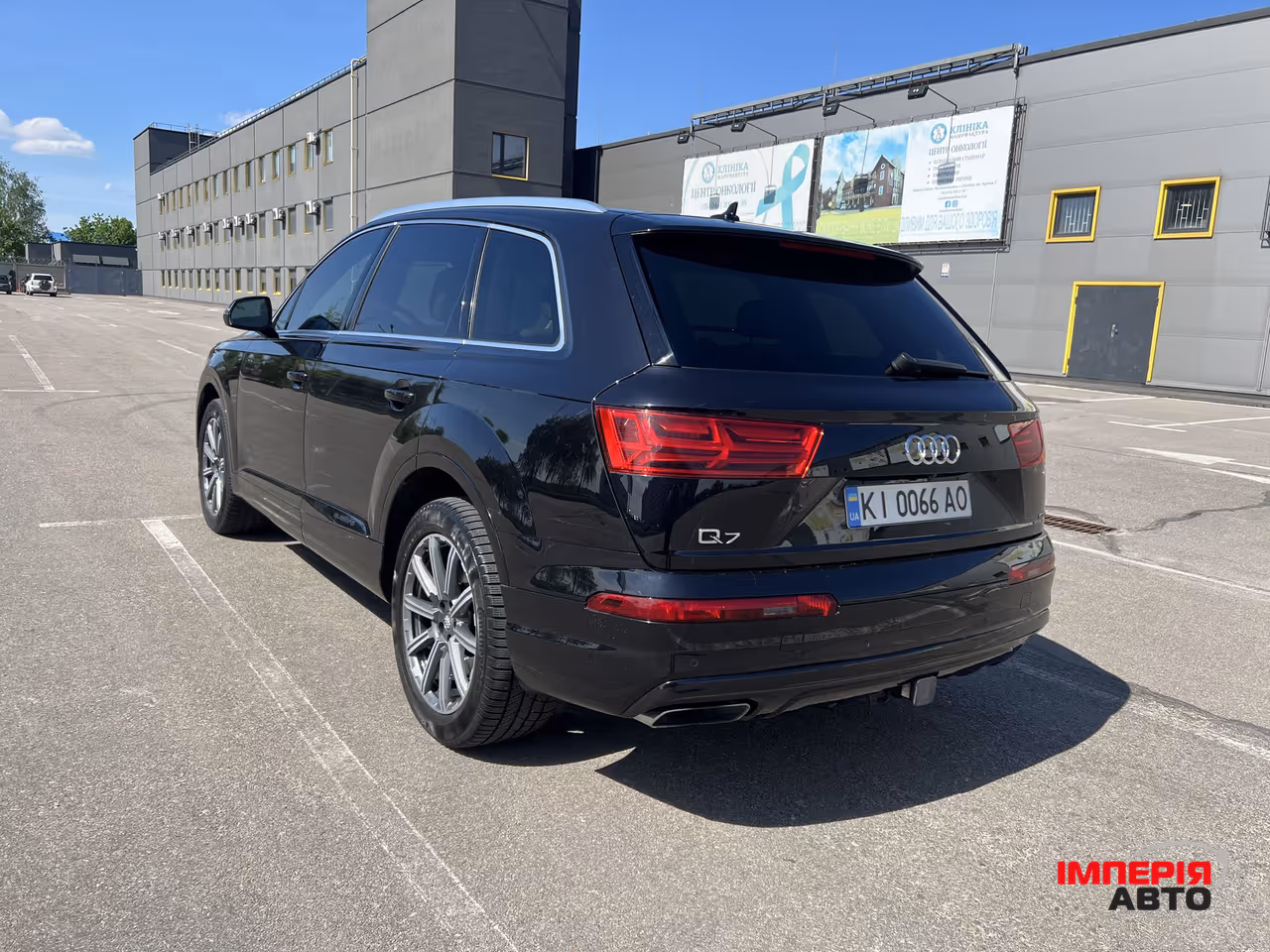 Audi Q7 - фото 4
