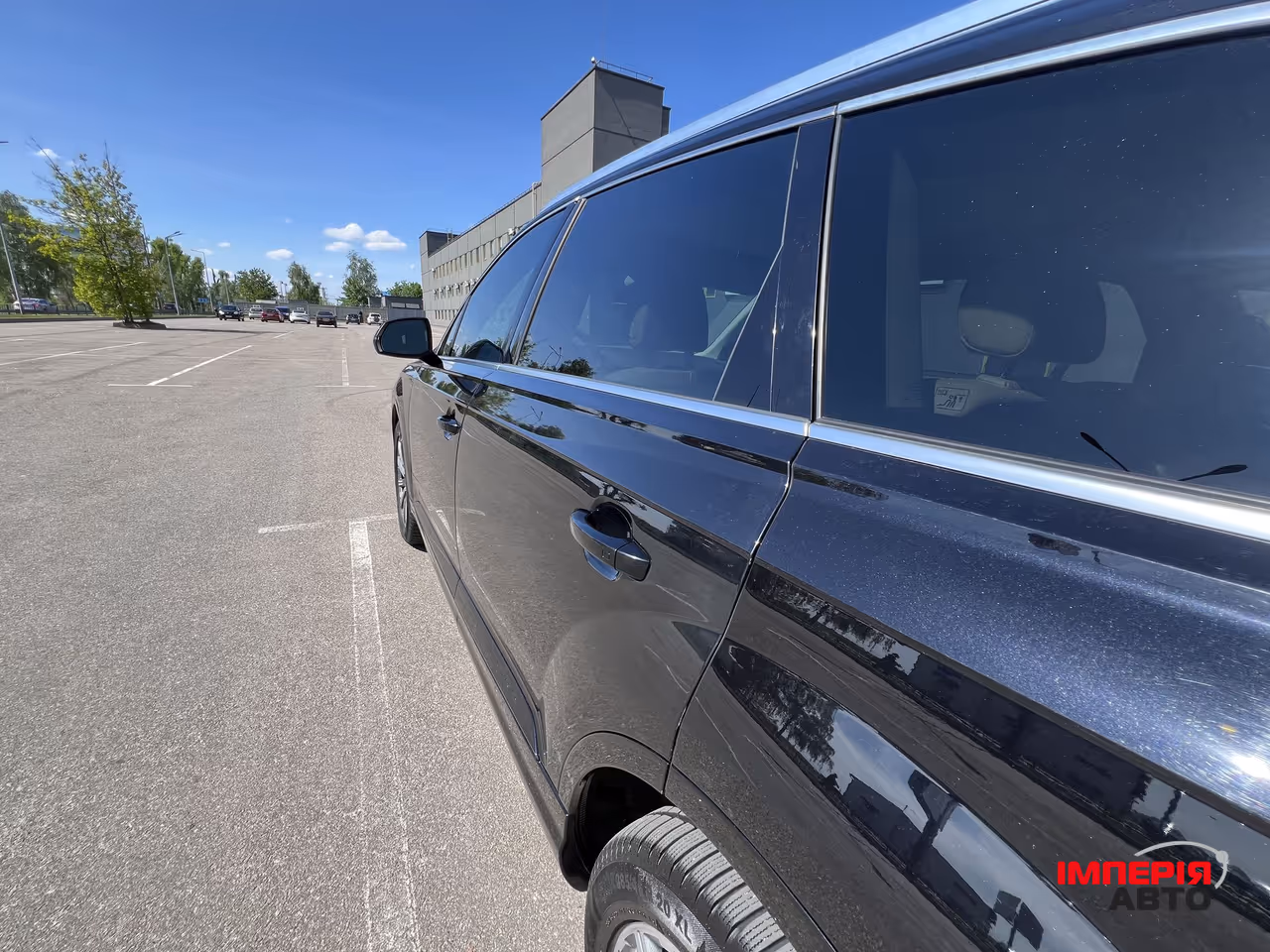 Audi Q7 - фото 8
