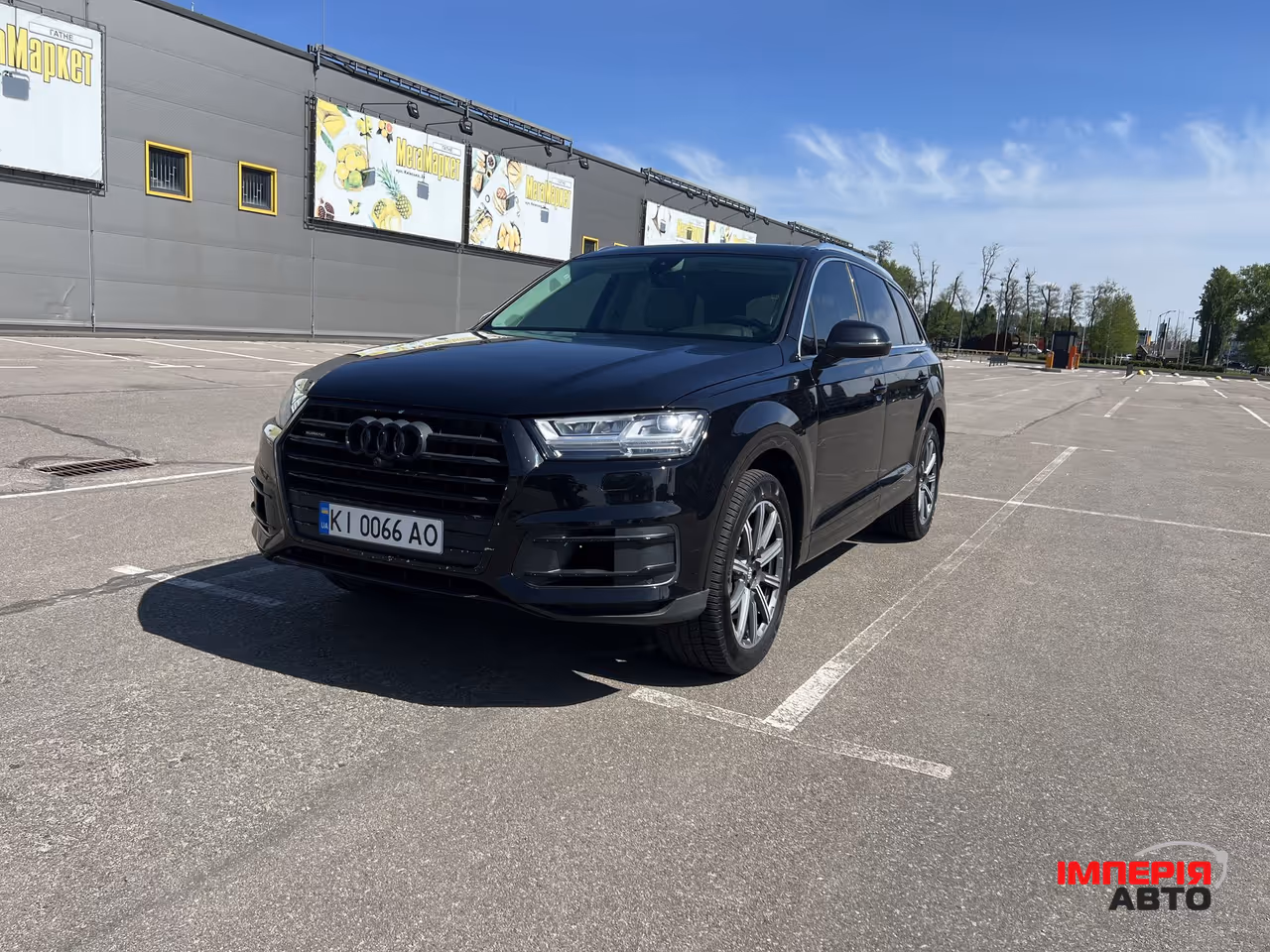 Audi Q7 - фото 1