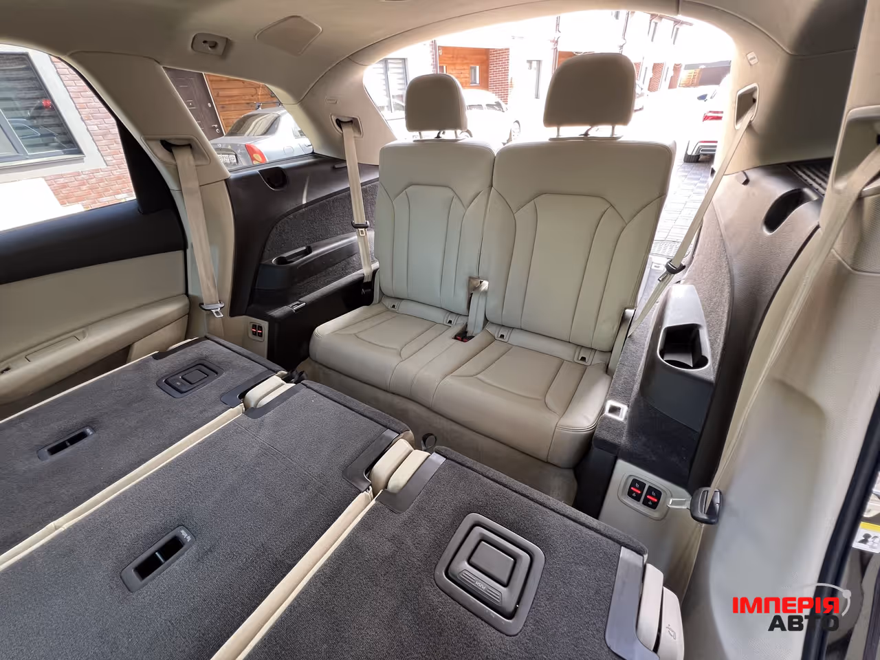 Audi Q7 - фото 38