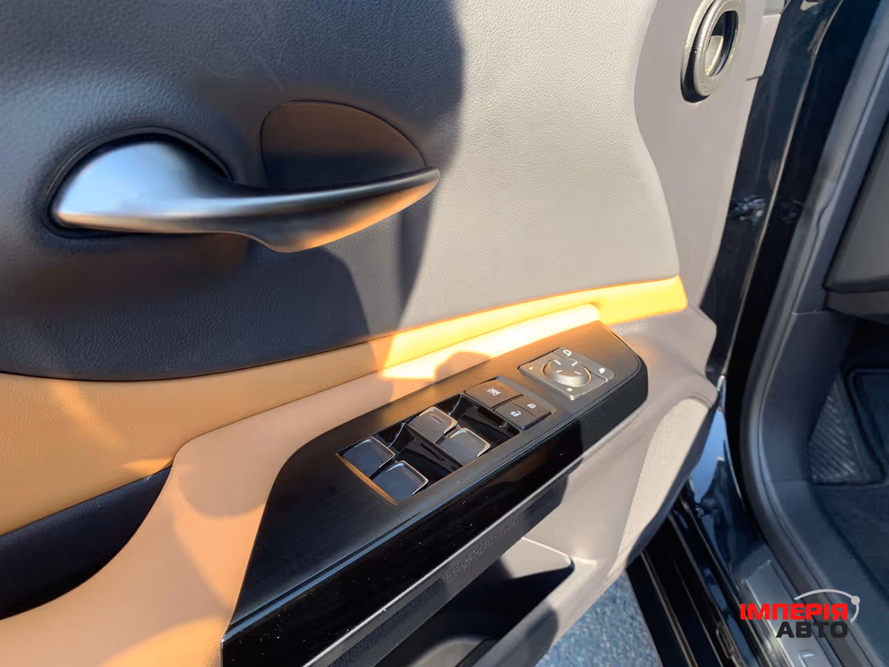 Lexus ES - фото 26