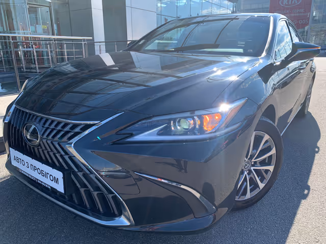 Lexus ES - фото 1