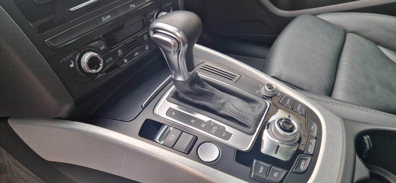 Audi Q5 - фото 13