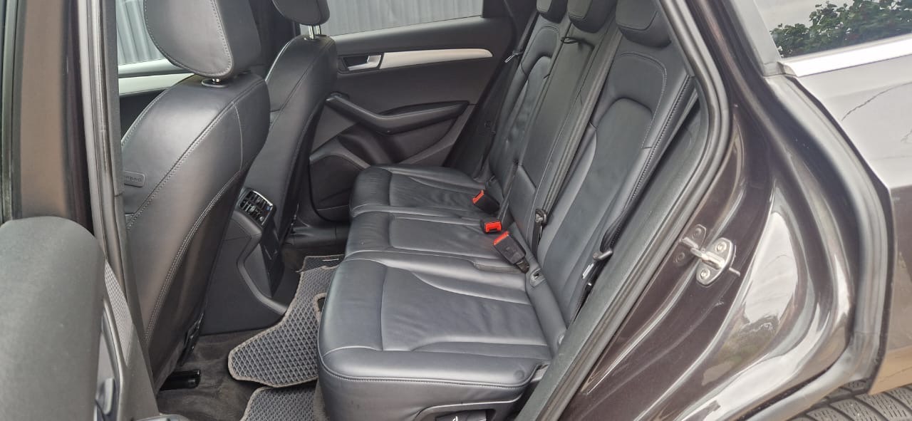 Audi Q5 - фото 16