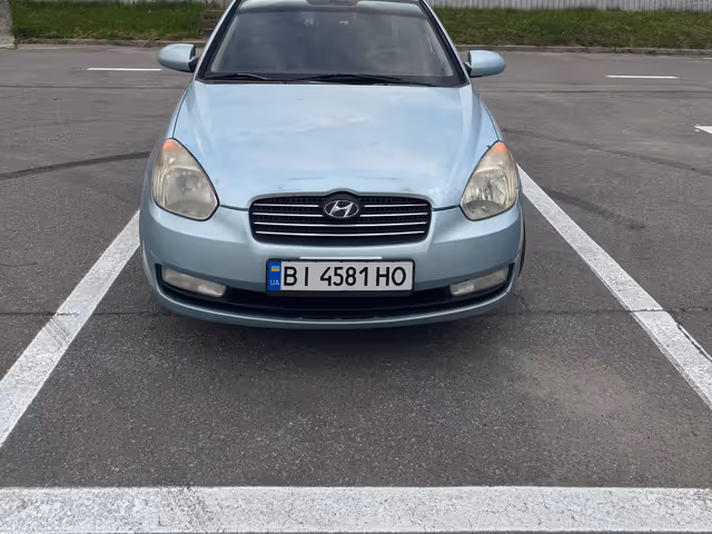 Hyundai Accent - фото 2