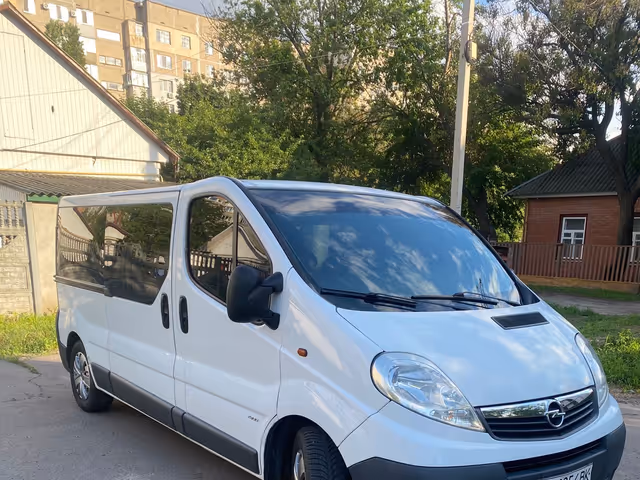 Opel Vivaro - фото 3